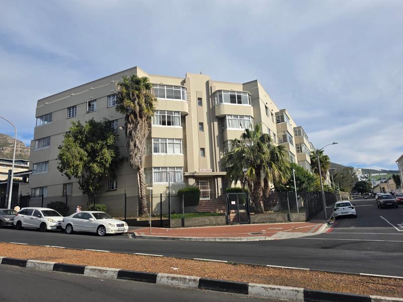 To Let 2 Bedroom Property for Rent in Zonnebloem Western Cape